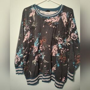 Torrid  Classic Fit Cozy Fleece Raglan Trim Sweatshirt